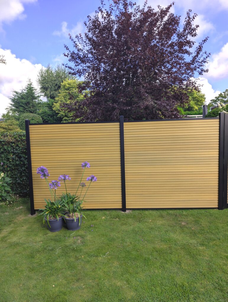 Minder tuinonderhoud door composiet materialen